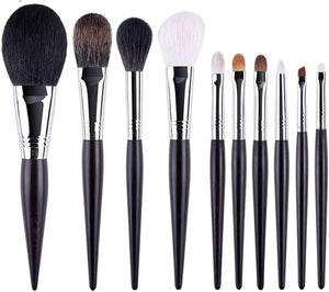 Makeup Brushes 101: Essential Brushes and Their Uses